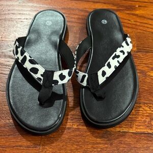 Stylish Black and White Women's Sandals